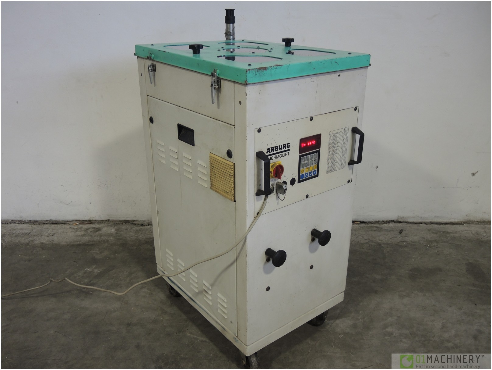 ARBURG THERMOLIFT 100-2 Ac AR 00 - Used Dryer dehumidifier Machinery